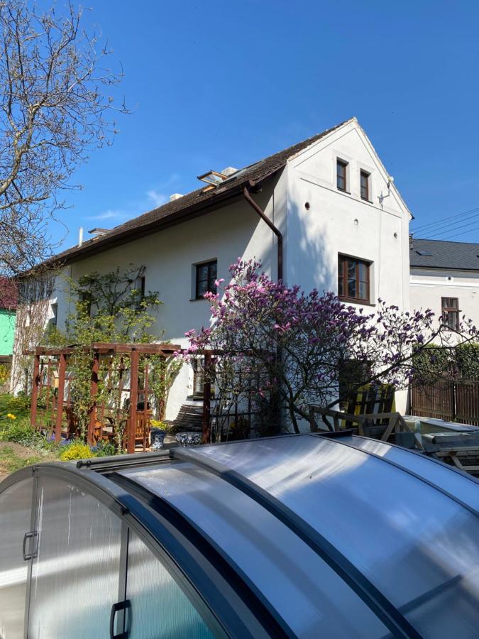 Pokoje V Chalupe Pod Milesovkou Velemin Extérieur photo